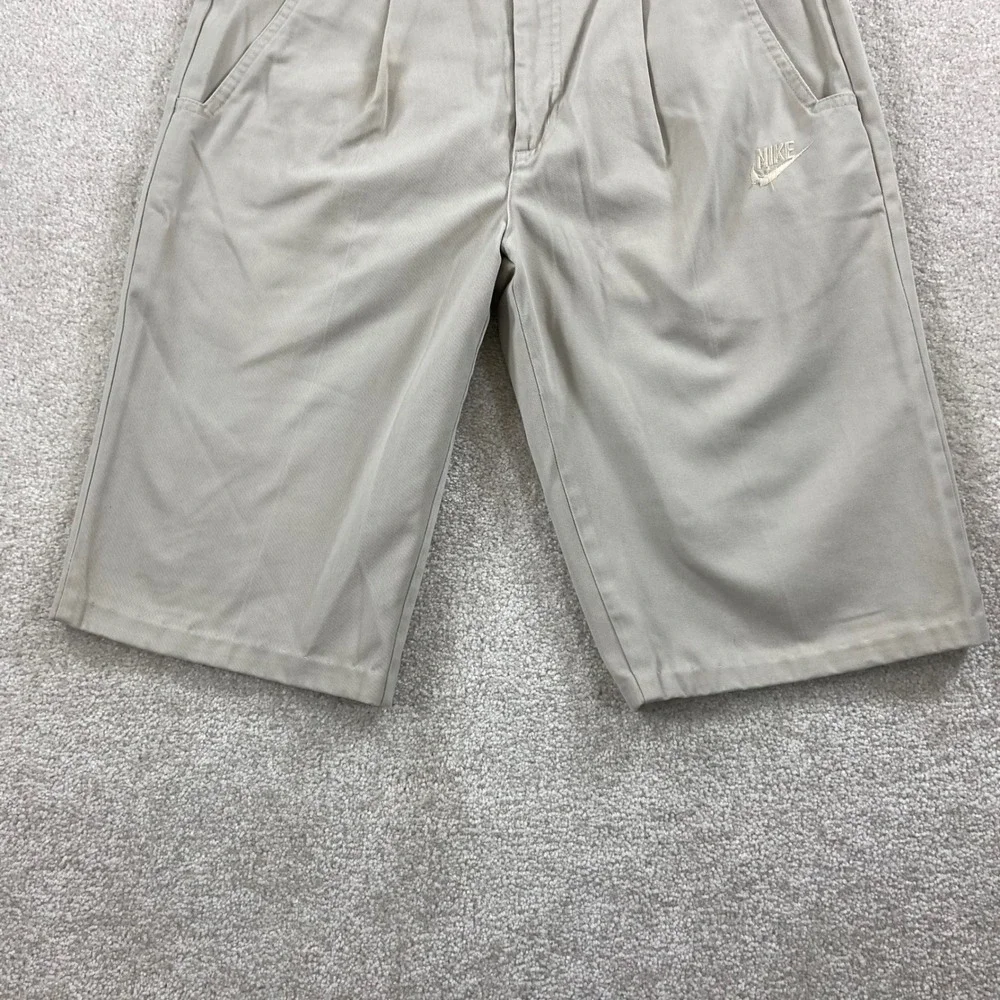 Vintage Nike Pleated Chino Shorts Mens 30 Tan Khaki Embroidered Logo Longline